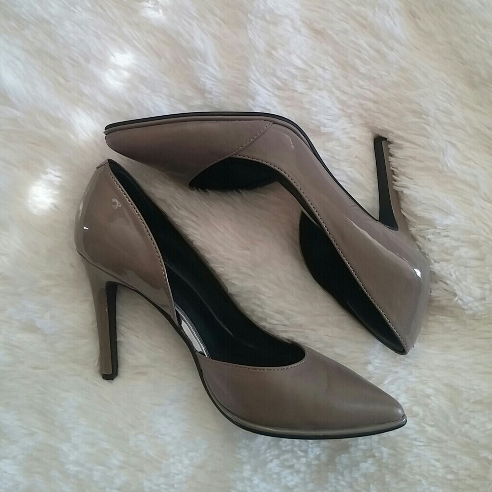 Kenneth Cole heels