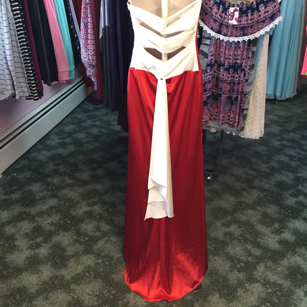 Prom Dress - Picture 3 of 4