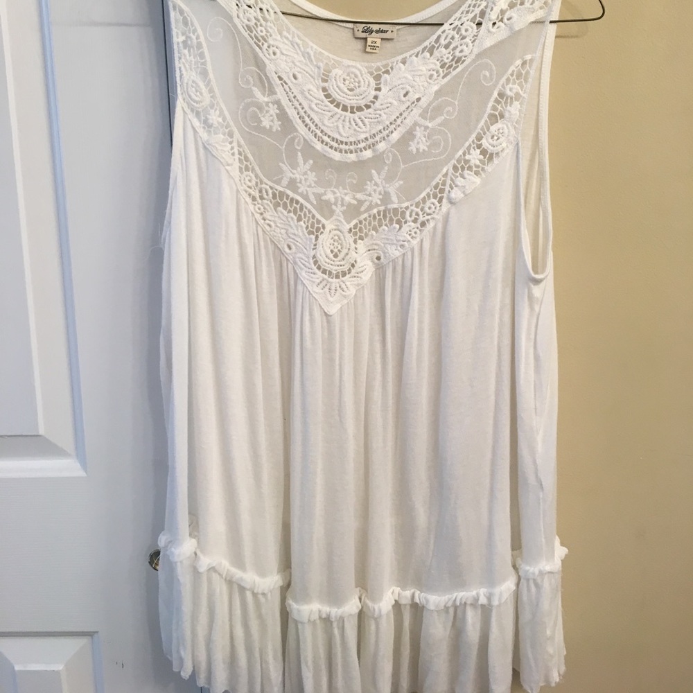 Like new lily star top!