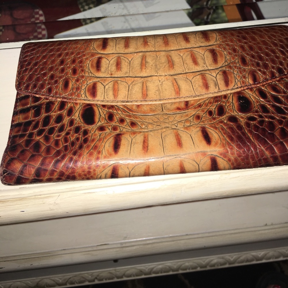 Brahmin billfold