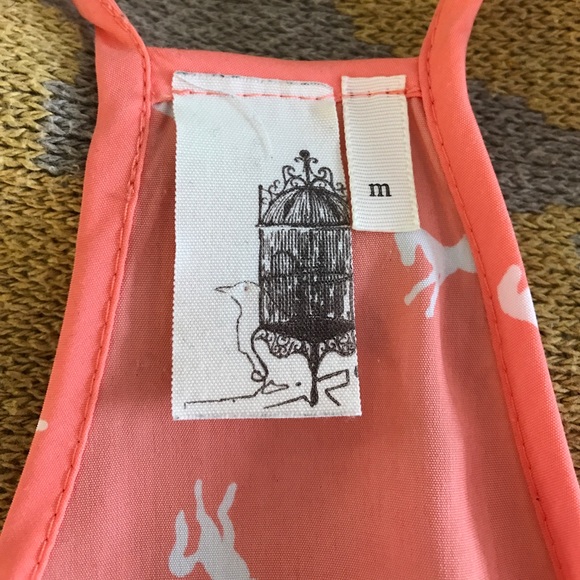 Adorable horse patterned top! Perfect coral color - Picture 2 of 3