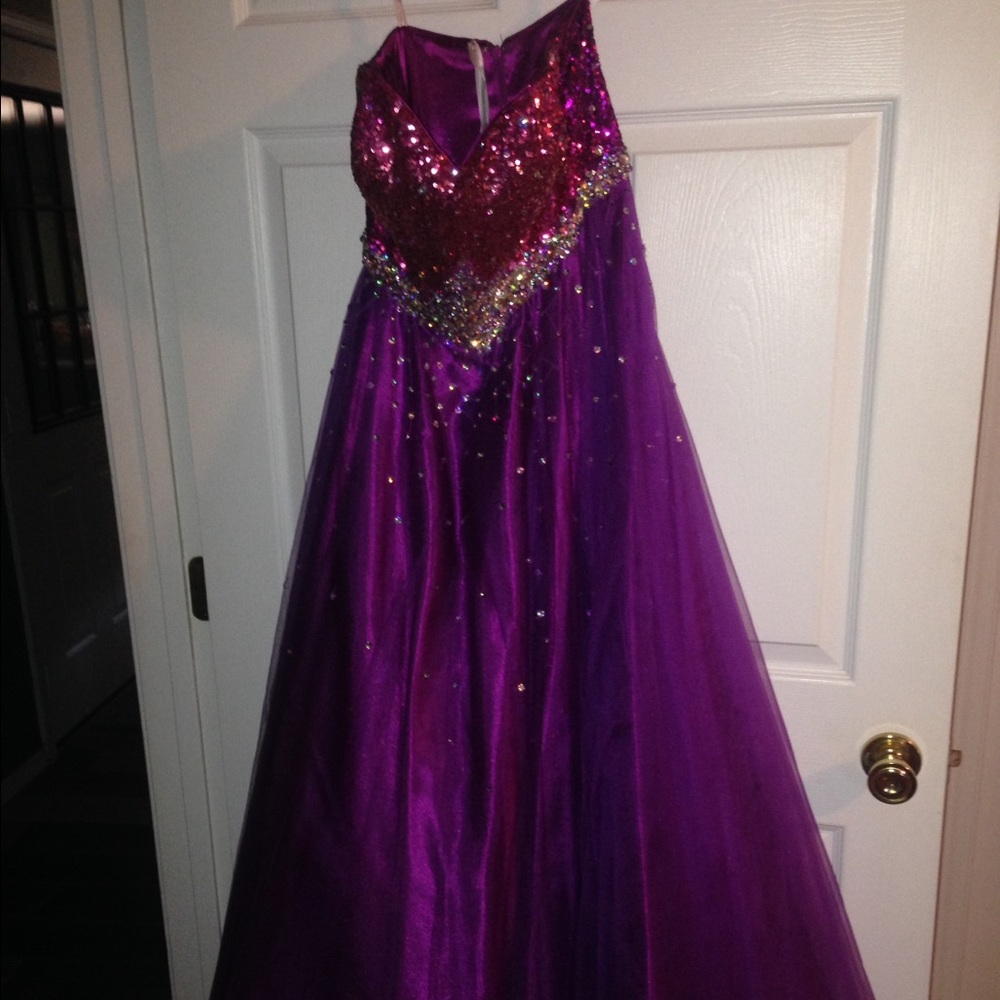 purple strapless prom/pageant dress
