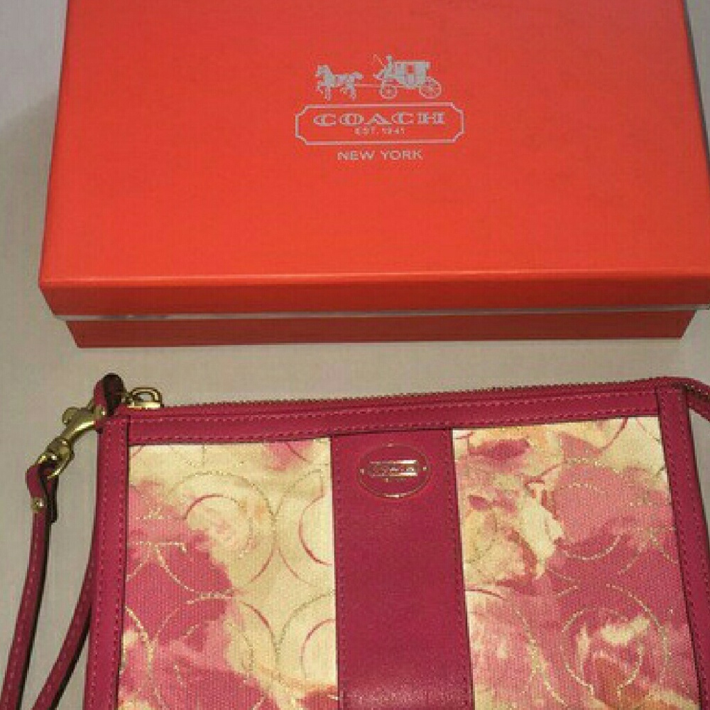 AUTHENTIC COACH WRISTLET-REPOSH