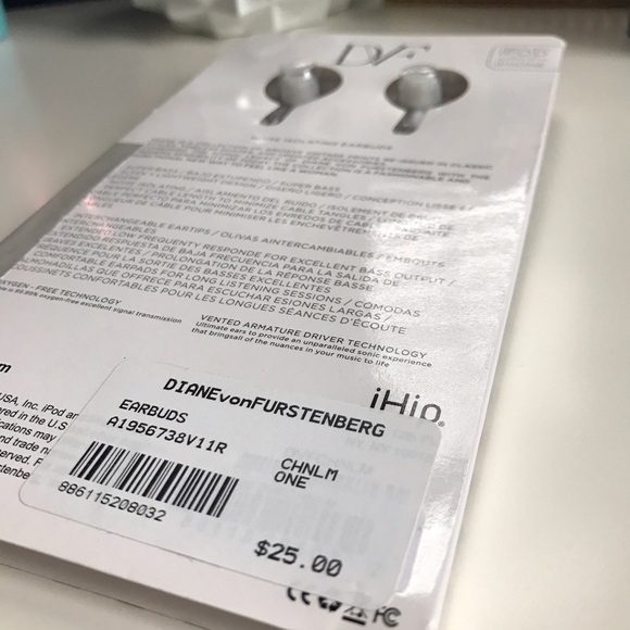 Diane Von Furstenburg earbuds - Picture 3 of 4