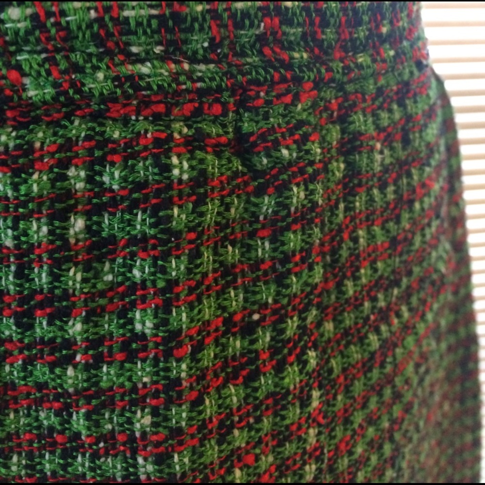 Vintage green/red pattern skirt
