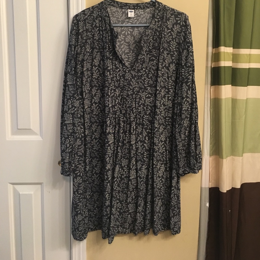 Cute gray print dress