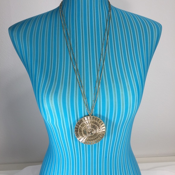 Fun statement necklace! - Picture 1 of 7