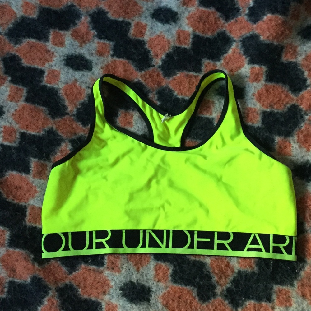 Underarmour highlighter sports bra 🌻