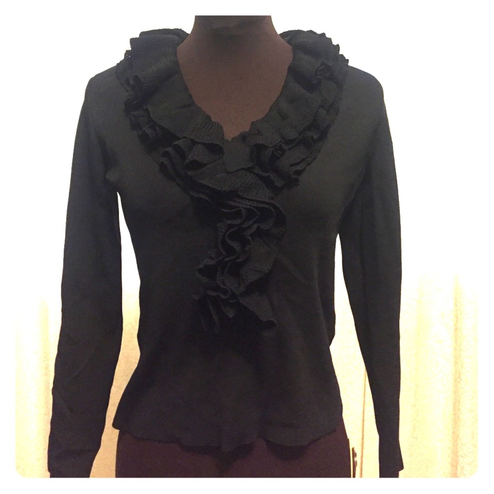 Black Flirty V-neck Ruffled Long Sleeve Top