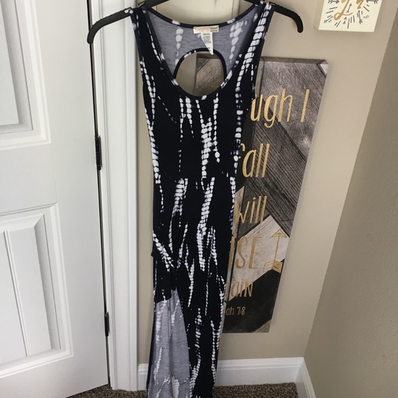 agaci Dresses & Skirts - AGACI TIGHT FIT DRESS😍