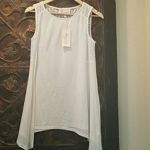 Vince Camuto crop top