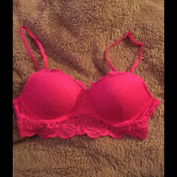 Candie's Other - Candies pink padded bra