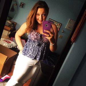 Meet your Posher, Kayla