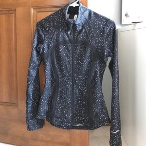 Lululemon workout zip-up jacket size 4