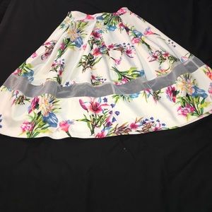 Off-white Floral Pleated Midi Skirt