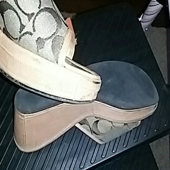 Sandals - Picture 4 of 4