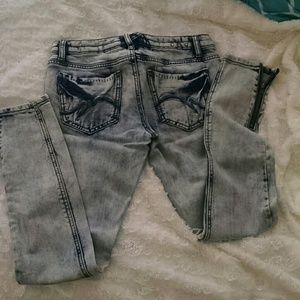 Acid wash jeans
