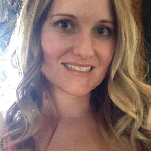 Meet your Posher, Heather - Picture 1 of 1