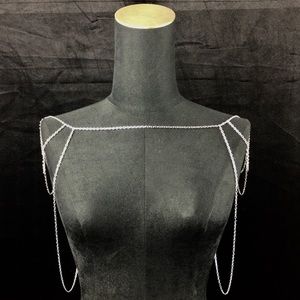 Cody (silver shoulder cage)