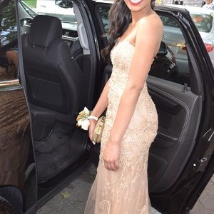 BEAUTIFUL GOLD PROM DRESS FOR SALE! ✨