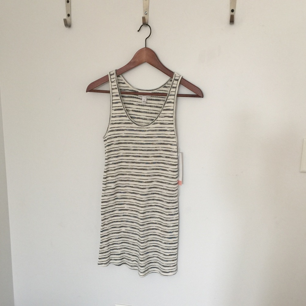 Liz Lange maternity striped tank top M