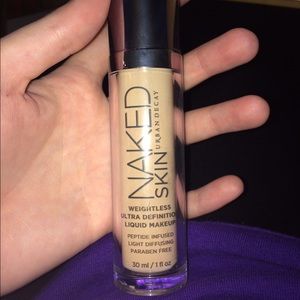 Naked Skin Weightless Liquid Foundation