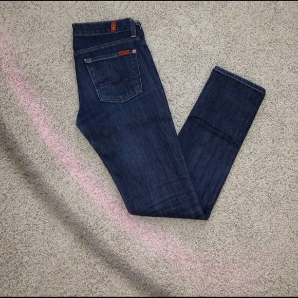 Jeans - Picture 1 of 2