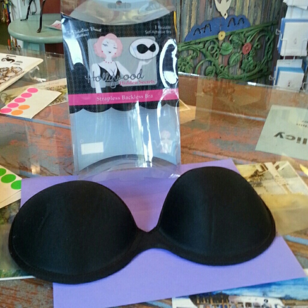 NWT Hollywood Strapless Backlesd Bra Self Adhesive