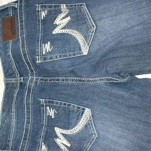 Maurices jeans