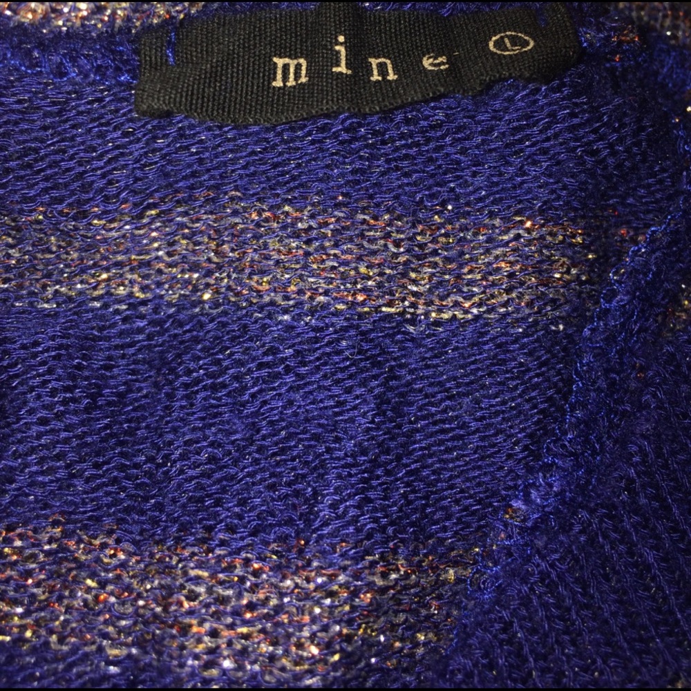 "Mine" long sleeve soft open back sweater - Picture 2 of 3