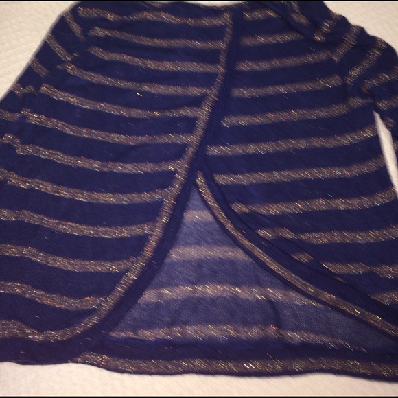 "Mine" long sleeve soft open back sweater - Picture 3 of 3