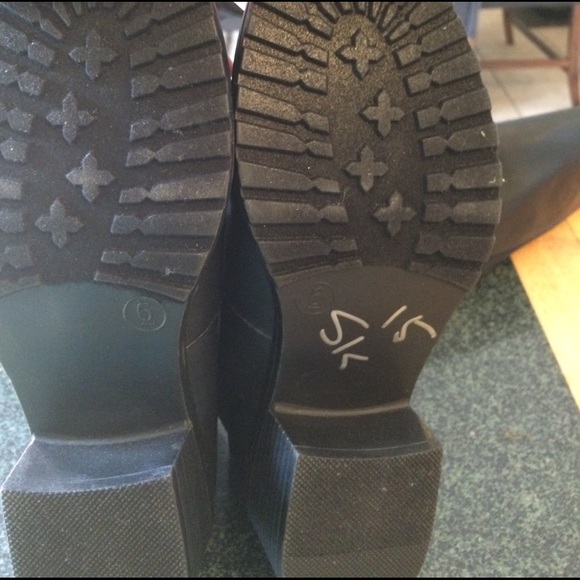 NWT Mossimo boots - Picture 5 of 5