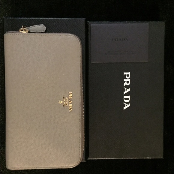 Prada Saffiano Zip Around Wallet in Argilla - Picture 2 of 8