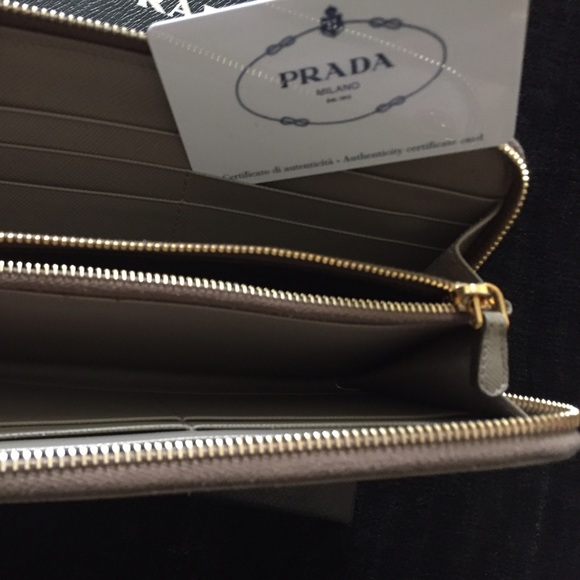 Prada Saffiano Zip Around Wallet in Argilla - Picture 5 of 8