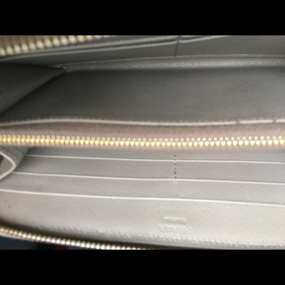 Prada Saffiano Zip Around Wallet in Argilla - Picture 7 of 8