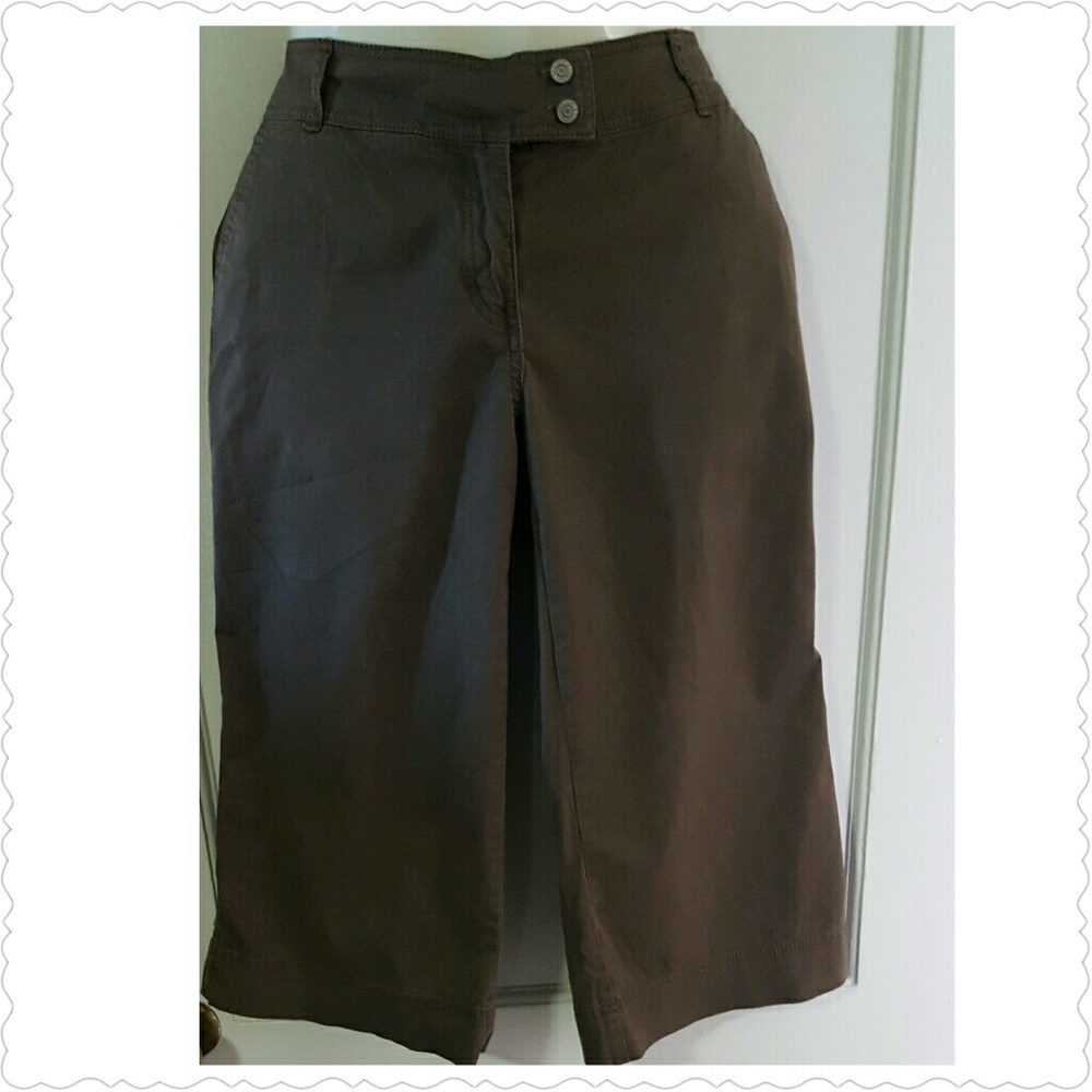 New York & Company wide leg crop pants Sz 2