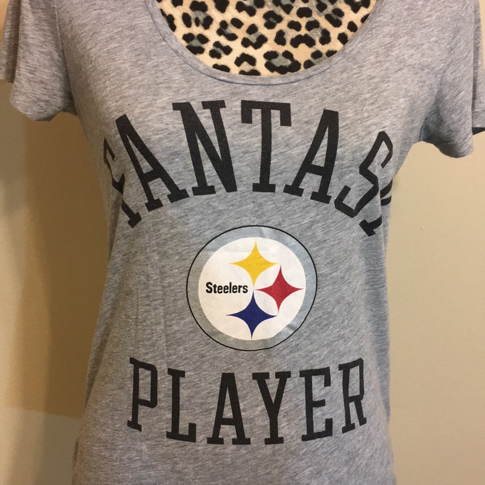 🎀Like new VS PINK Steelers shirt🎀 - Picture 6 of 8