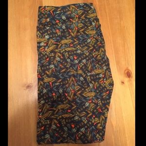 LuLaRoe TC Leggings - Feathers - NWT 💕
