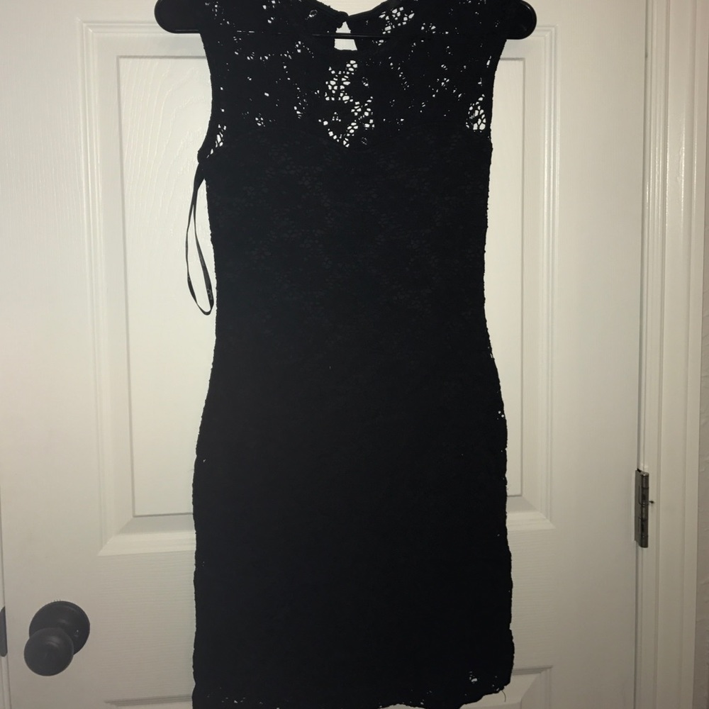 BLACK LACE BODYCON SIZE M