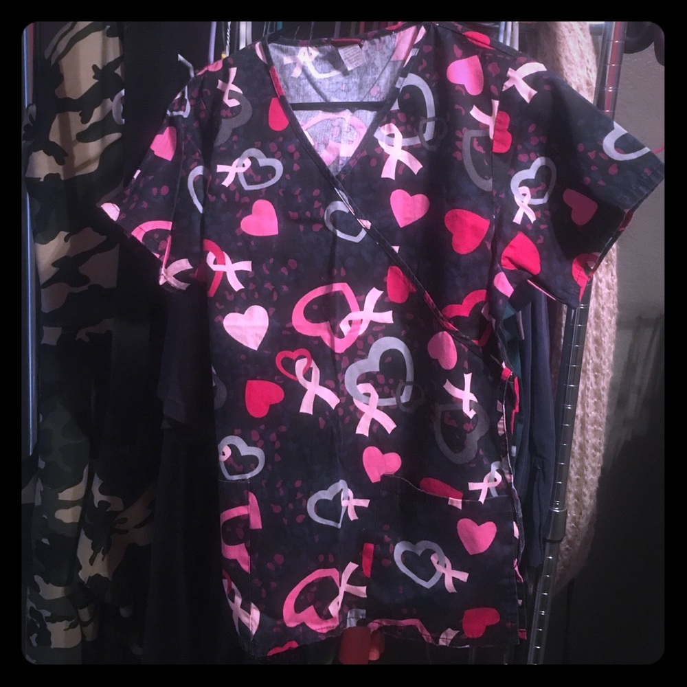 Xs scrub top