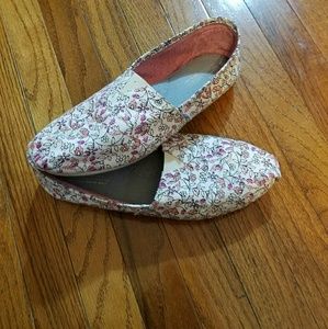 Floral Print TOMS, EUC