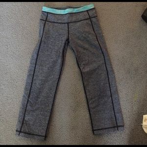 Lululemon (ivivva) cropped leggings