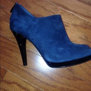 Navy Blue - Suede open toe booties