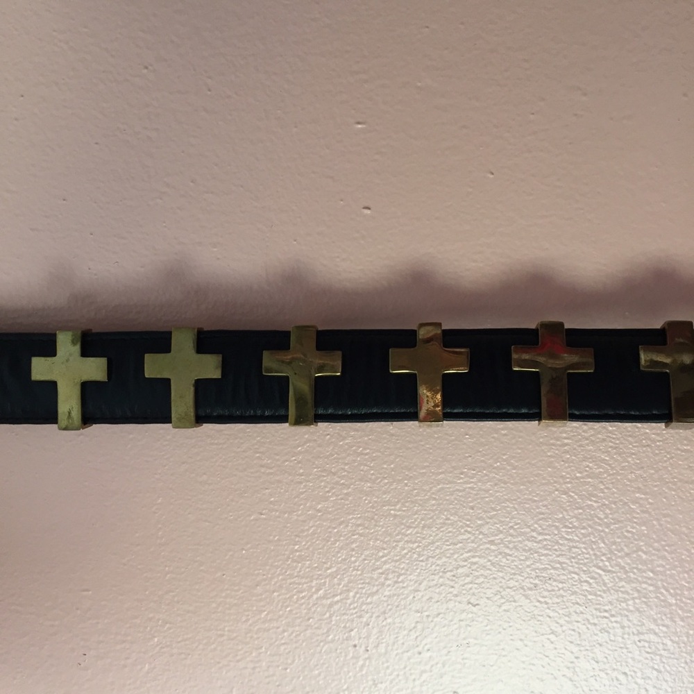 Friend Of Mine Cross Buckle Belt - Picture 3 of 3