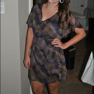 This dress is gorgeous on!