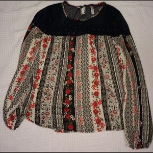 Xhilaration flowy long sleeve blouse