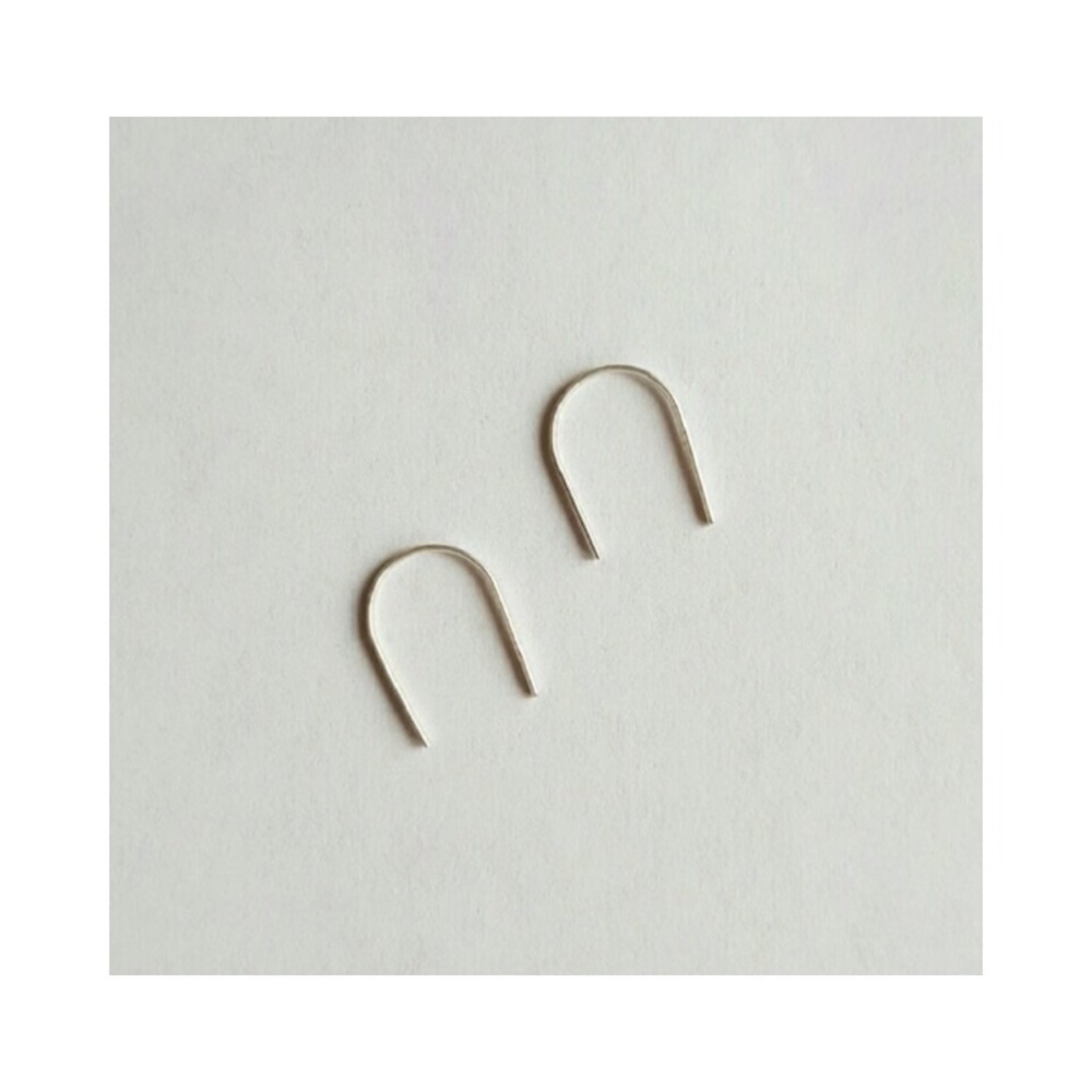 Simple Silver Earrings - Picture 4 of 5