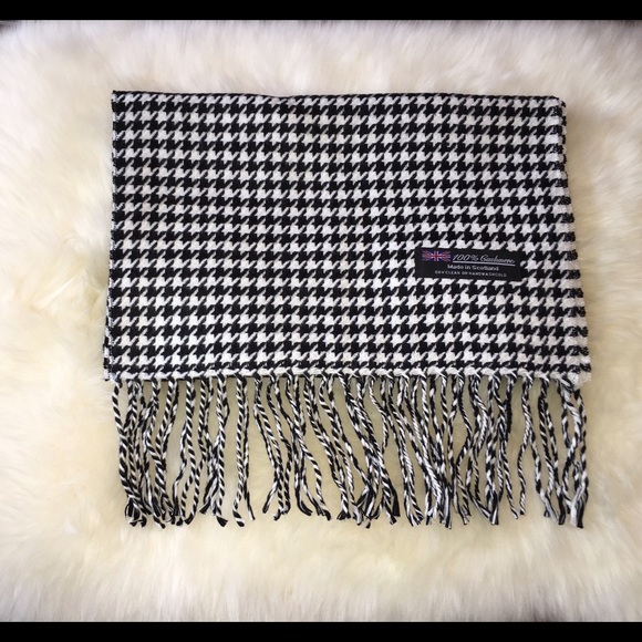 Accessories - 🌾 NWOT SCARF! 🌾