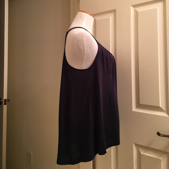 H&M Navy Top - Picture 5 of 6