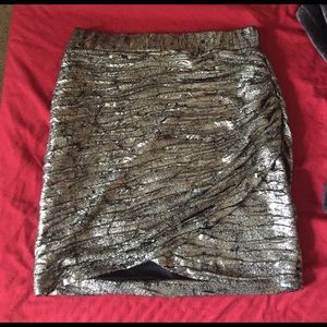 ASTR skirt sz L